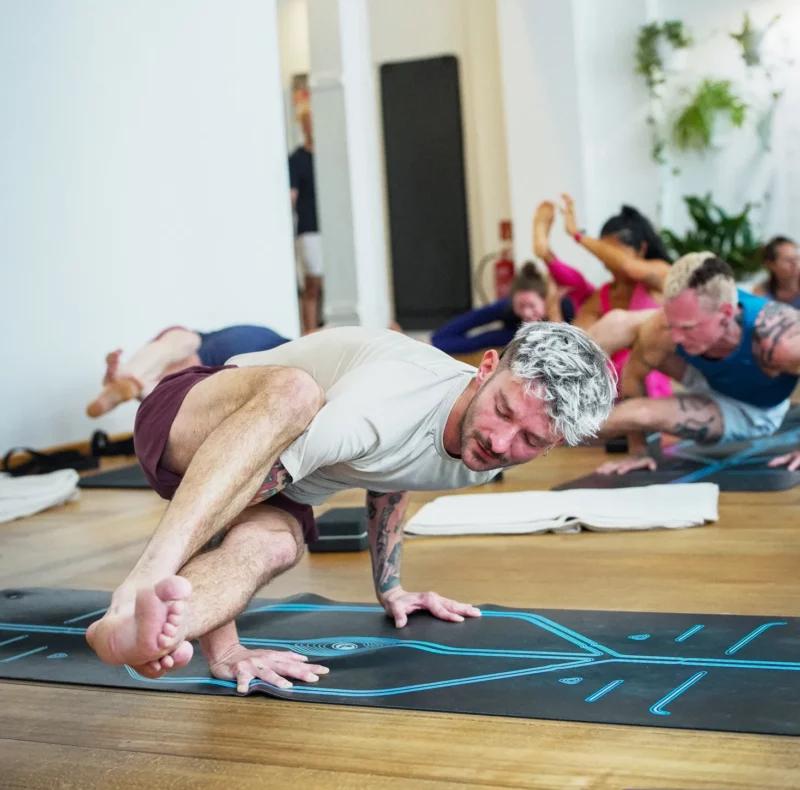 Power Vinyasa Flow Yoga im yogafürdich Studio Berlin-Friedrichshain